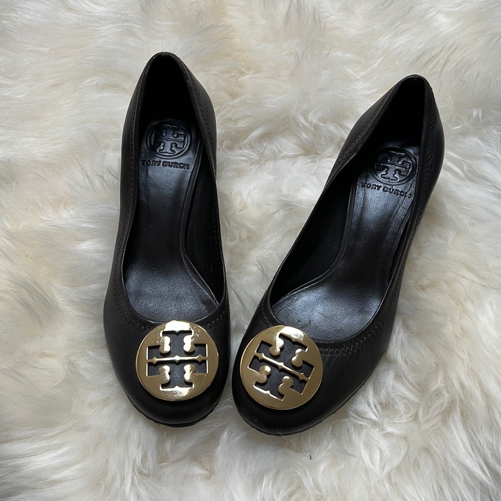 Tory Burch Block Heel Multi-logo Pump Size 6